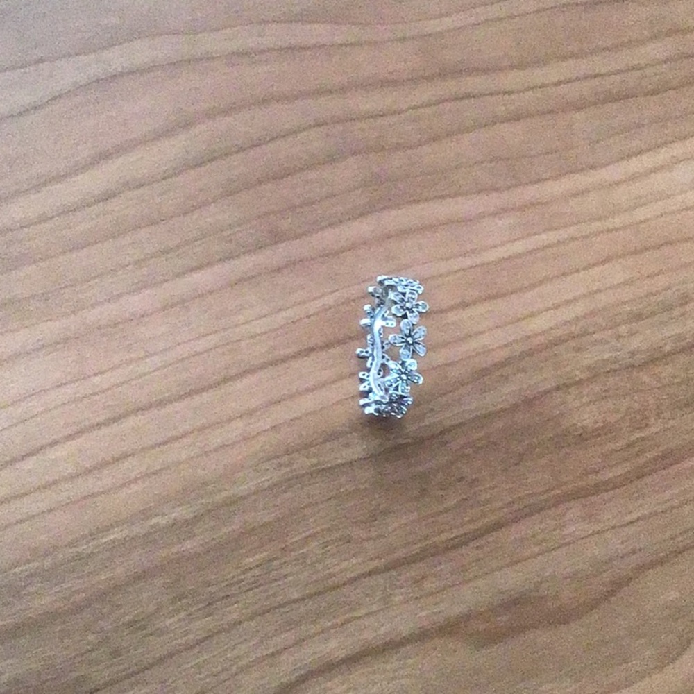 Pandora Daisy Flower Ring